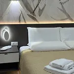 Executive בית הארחה 3*